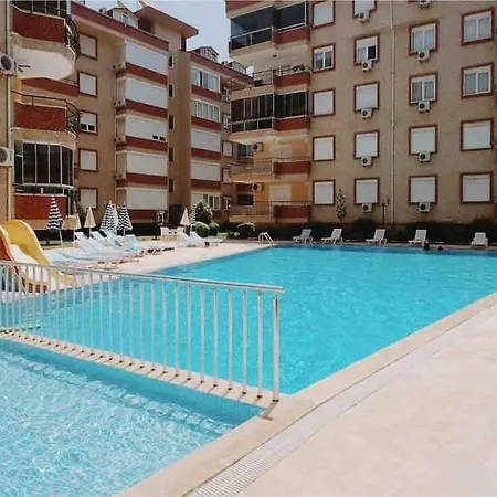 Cozy 2+1 With Big Pool , 150m From Sea. Apartment